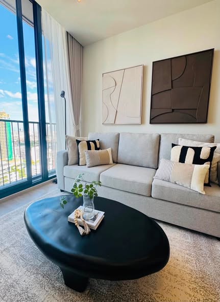 living room of Noble State Sukhumvit 39
