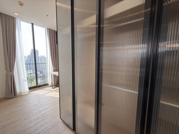 room interior of Noble State Sukhumvit 39