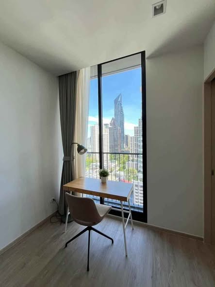 room interior of Noble State Sukhumvit 39