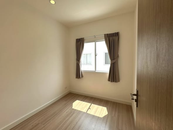 bedroom and room interior of Nora Bangna โนระ บางนา
