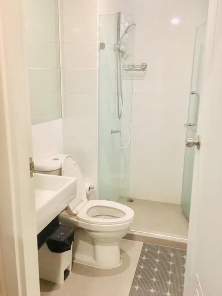 room interior and bathroom of Notting Hill Sukhumvit 105