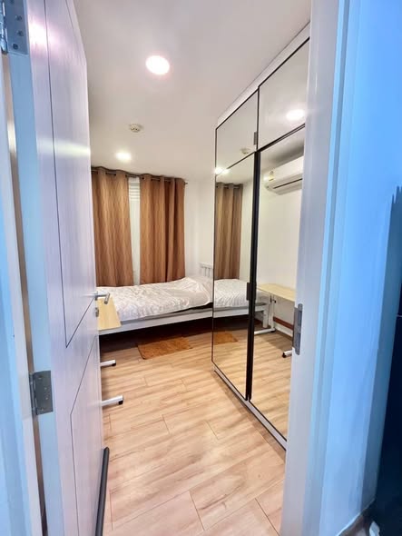 bedroom and room interior of Notting Hill The Exclusive Charoen Krung 93