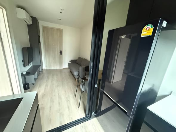 bedroom and room interior of Nue District R9