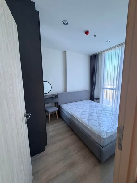 bedroom and room interior of Nue District R9
