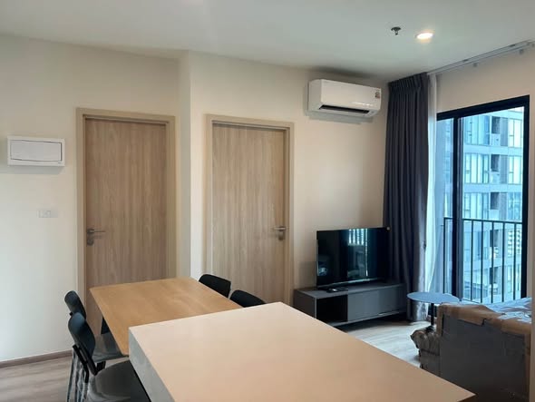 bedroom and room interior of Nue District R9
