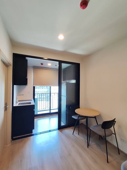 room interior of Nue District R9