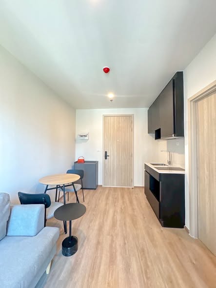 room interior of Nue District R9