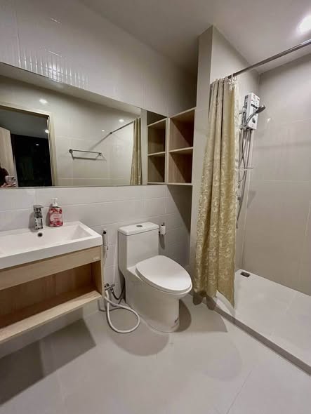 bathroom of Nue Mega Plus Bangna