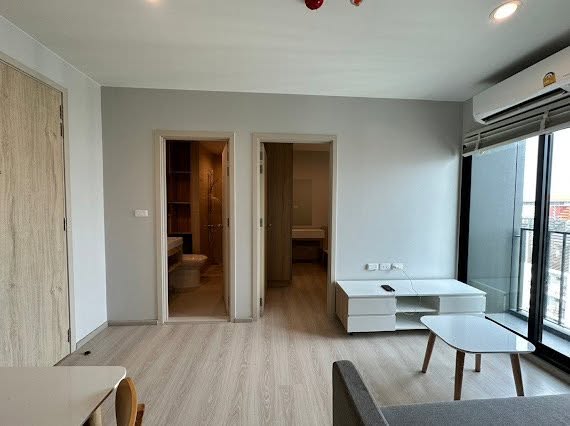 bedroom and room interior of NUE Noble Srinakarin Lasalle นิว โนเบิล ศรีนครินทร์ – ลาซาล