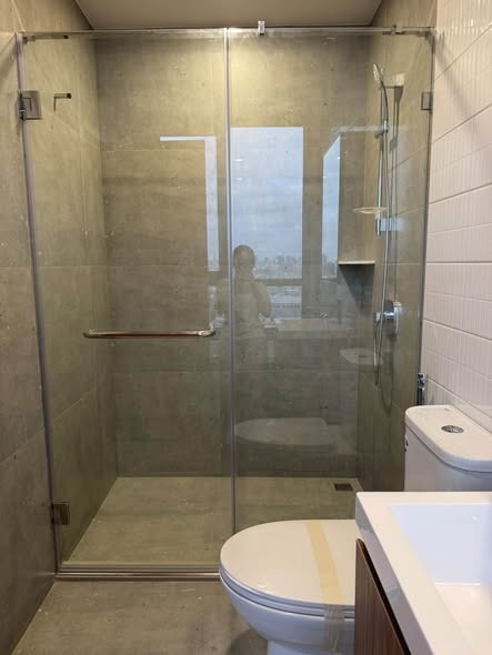 room interior and bathroom of Nue Riverest Ratburana นิว ริเวอร์เรสต์ ราษฎร์บูรณะ