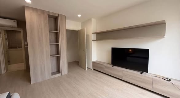 bedroom of Nue Verse Krungthep Kreetha (นิว เวิร์ส กรุงเทพกรีฑา)