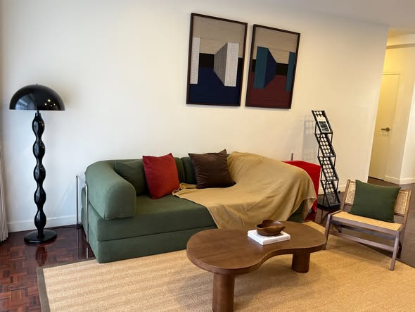 living room of Oakwood Residence Sukhumvit 24 Bangkok