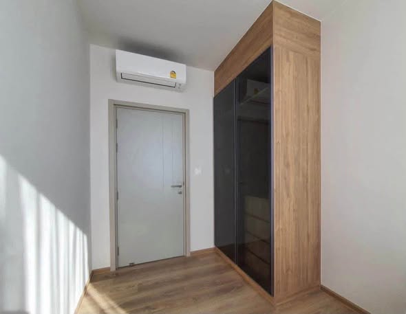 bedroom and room interior of Oka Haus