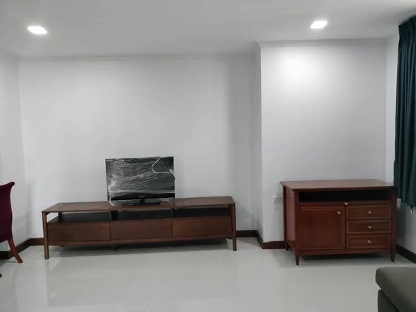 bedroom of Omni Tower Sukhumvit Nana