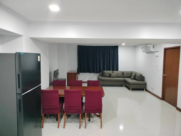 Omni Tower Sukhumvit Nana