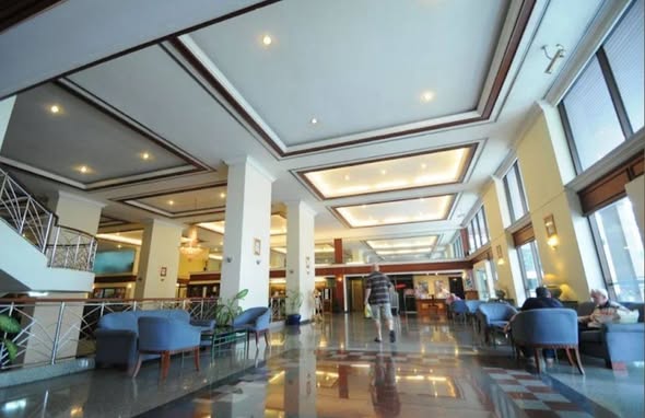 Omni Tower Sukhumvit Nana