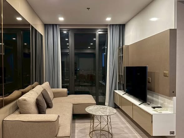 bedroom and living room of One9Five Asoke – Rama 9