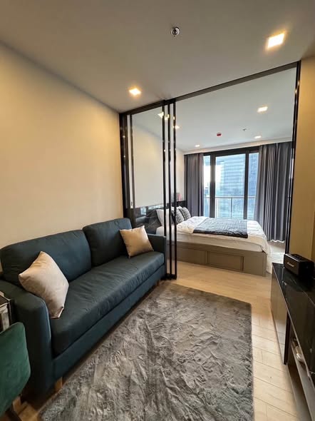 bedroom and living room and room interior of One9Five Asoke – Rama 9