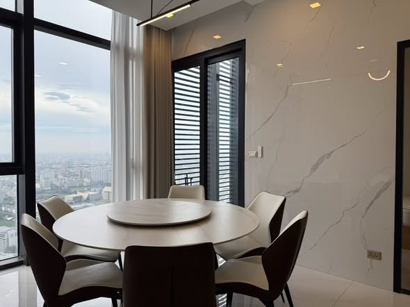 One9Five Asoke – Rama 9