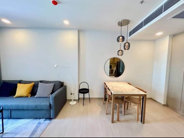 living room of One9Five Asoke – Rama 9