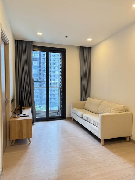 living room and room interior of One9Five Asoke – Rama 9