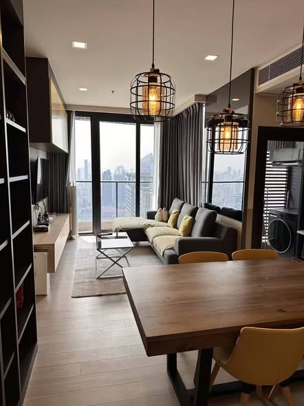 living room and room interior of One9Five Asoke – Rama 9