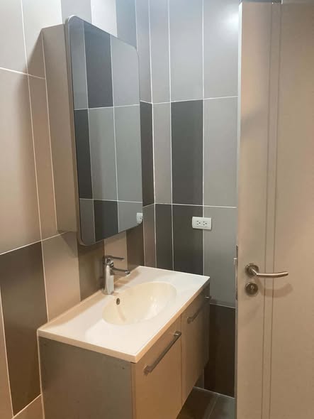 bathroom of Onyx by Sansiri