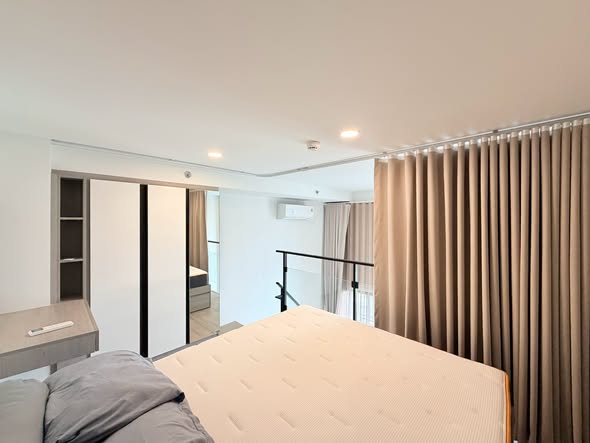 bedroom and room interior of Origin Plug & Play Nonthaburi Station