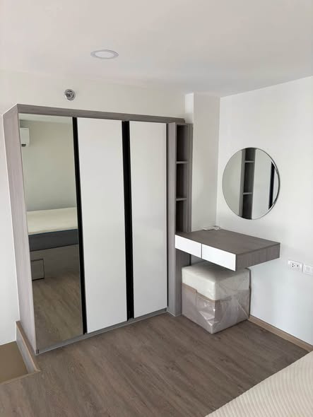 bedroom and room interior of Origin Plug & Play Nonthaburi Station