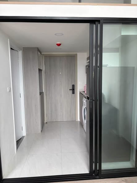 room interior of Origin Plug & Play Nonthaburi Station