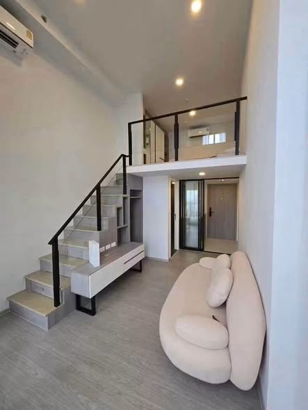 living room of Origin Plug&Play Ramkhamhaeng Triple Station