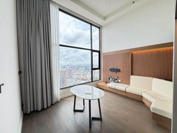bedroom and living room of Park Origin Chula-Sam Yan