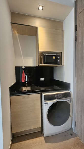 bathroom of Park Origin Phrom Phong