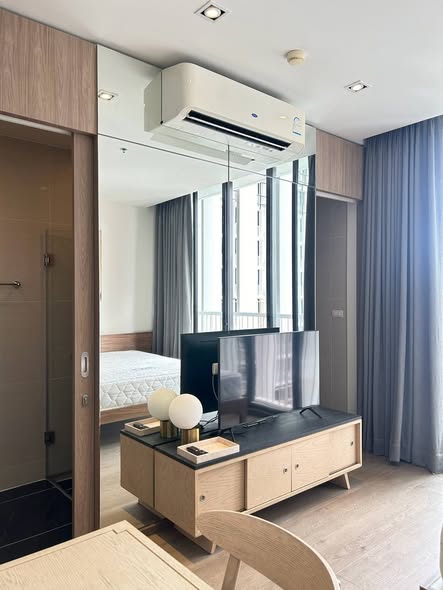 bedroom of Park Origin Phrom Phong