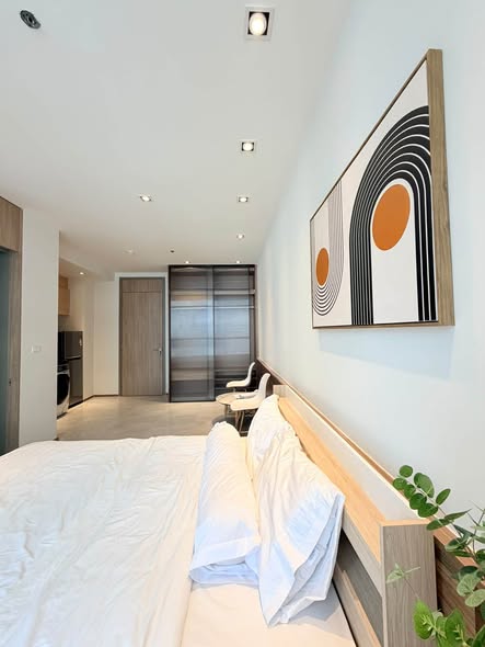 bedroom of Park Origin Phrom Phong