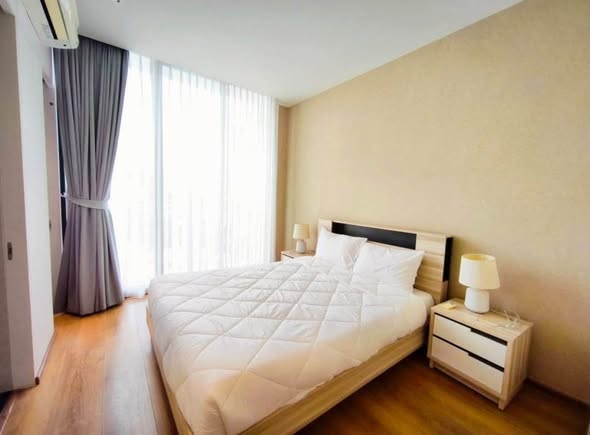 bedroom of Park Origin Phrom Phong