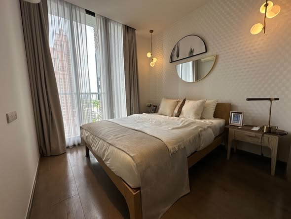 bedroom of Park Origin Phrom Phong
