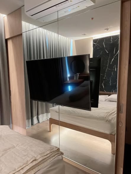 bedroom of Park Origin Phrom Phong