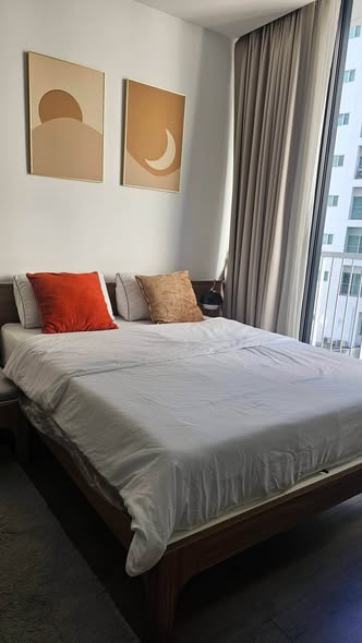 bedroom of Park Origin Phrom Phong