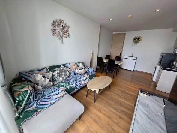 bedroom and living room of Park Origin Phrom Phong