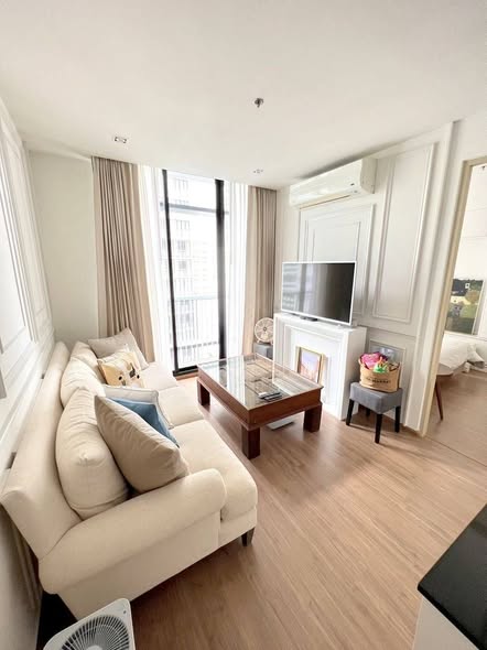 bedroom and living room of Park Origin Phrom Phong
