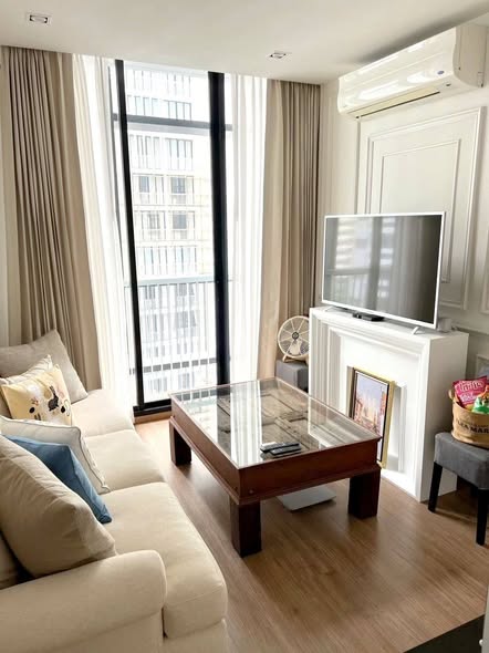 living room of Park Origin Phrom Phong