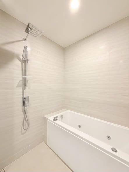 bathroom of Park​ Origin​ Thonglor