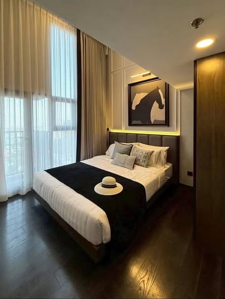 bedroom of Park​ Origin​ Thonglor