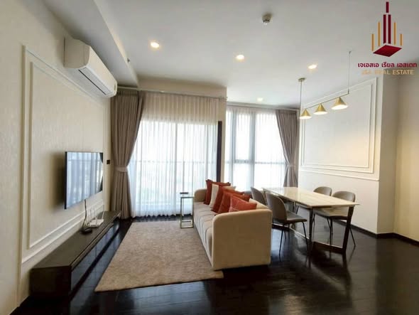 bedroom and living room of Park​ Origin​ Thonglor