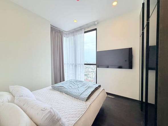 bedroom and room interior of Park​ Origin​ Thonglor