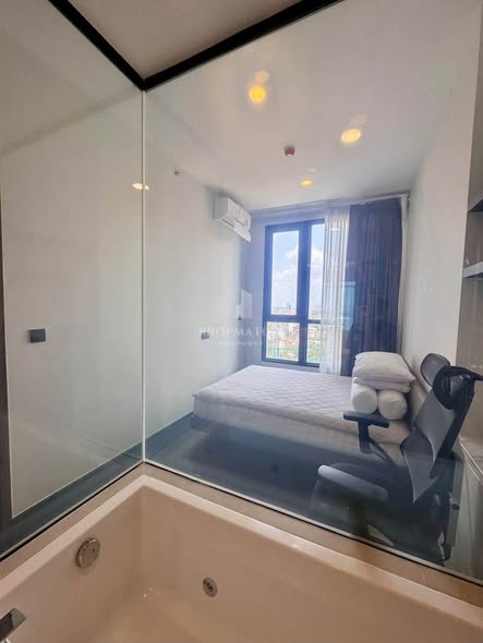 bedroom and room interior of Park​ Origin​ Thonglor