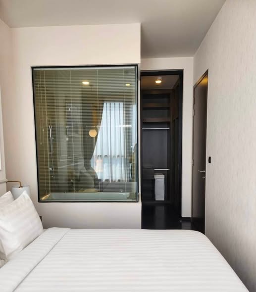 bedroom and room interior of Park​ Origin​ Thonglor