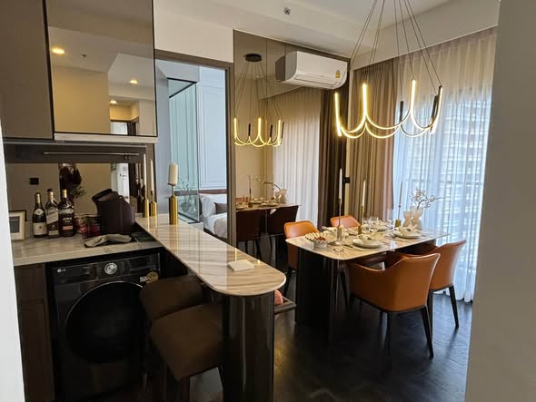 Park​ Origin​ Thonglor