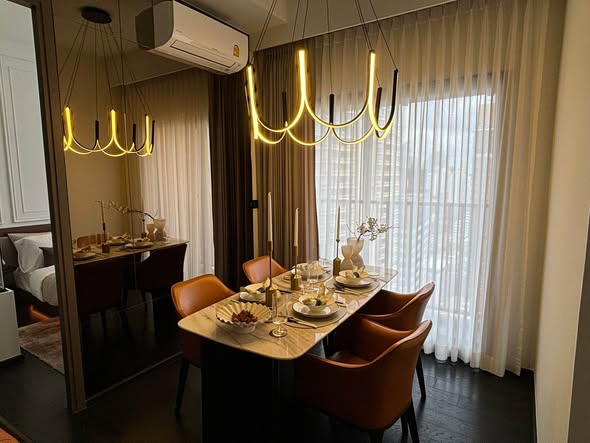 Park​ Origin​ Thonglor